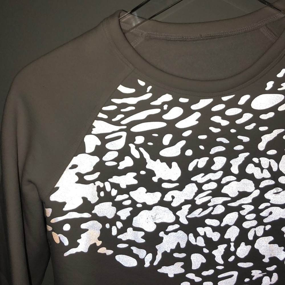 Lululemon reflective pullover